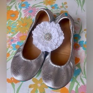 Silver screen tieks size 10 in excellent condition